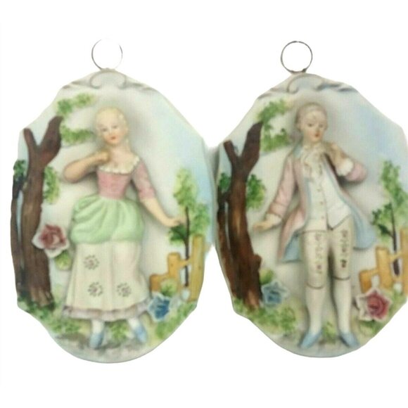 Vintage Colonial Couple UCAGCO Wall Plaques Victorian Revival Japan 3D Ceramic - Picture 1 of 10